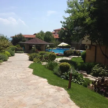Apartment Garden Of Eden Privat Apartament Diana