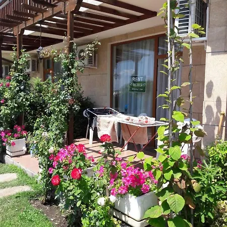 Apartment Garden Of Eden Privat Apartament Diana